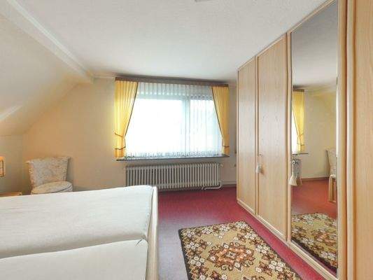 Haus vorne - Schlafzimmer DG