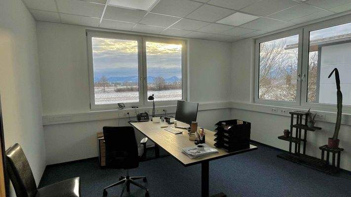 Büroraum - Bergblick