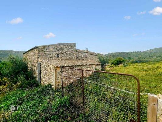 Einfahrt zum Grundstück 