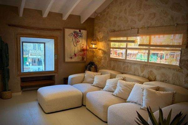 Wohnzimmer mit Blick auf den Plaza