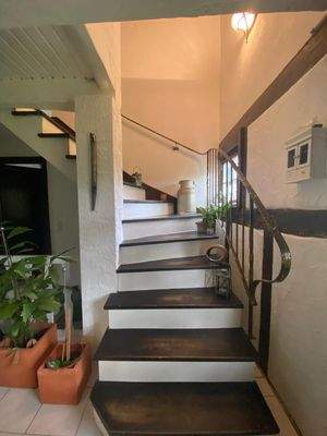 Treppenaufgang 1.Etage.jpg