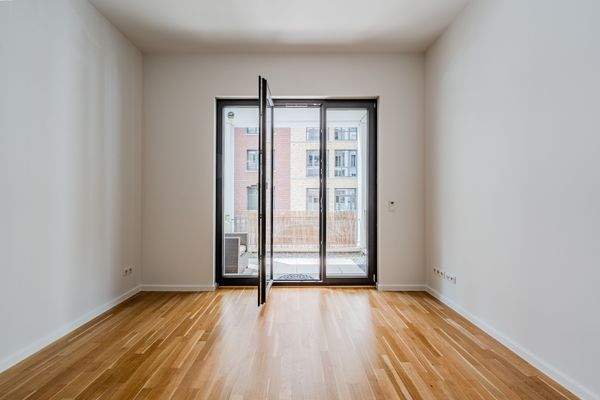 Essbereich + Küche (Sicht auf Terrasse)