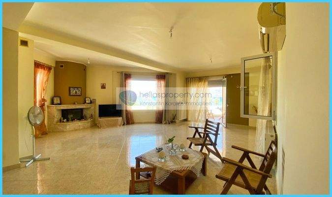 f8ade7c1b71645918107bb30c1121618-original