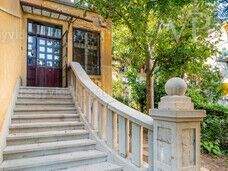 33786115_226795325_m