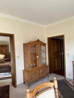 Esszimmer rechts zur Küche.jpg