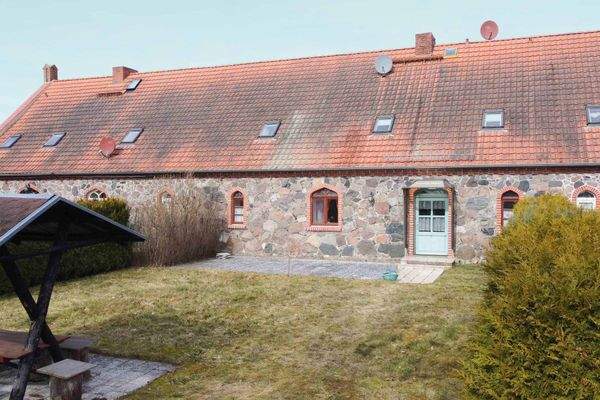 Garten mit Eingangsbereich