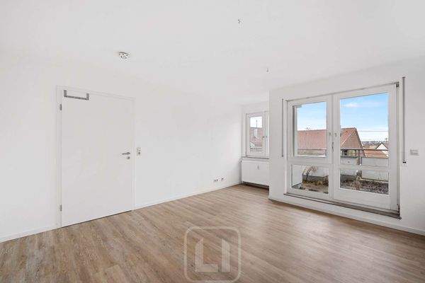 ....ebenfalls mit Balkonzugang