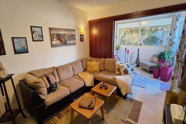 Kreta, Pirgos Psilonerou: Schönes Haus in toller Anlage in Strandlage zu verkaufen