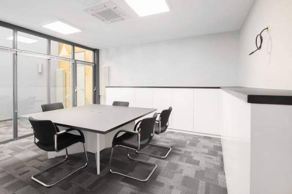 Besprechungsraum Raum 92