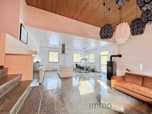 8EC113B9-620A-4B2D-8F8A-8B8F0CB96FFC_1_105_c