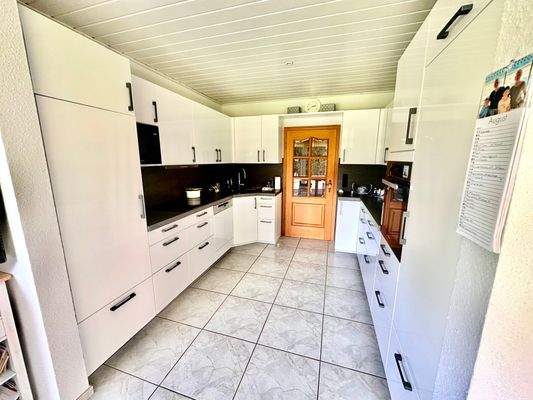 neuwertige Einbauküche