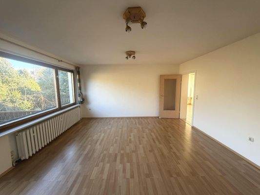 EG: großzügiges Wohnzimmer