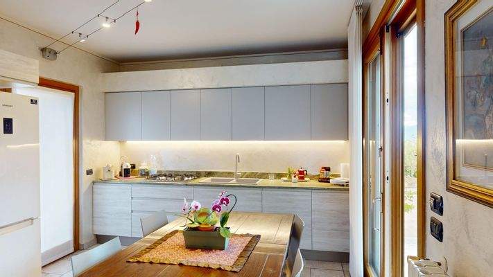 MT-002-195-Villa-singola-vista-lago-Polpenazze-del