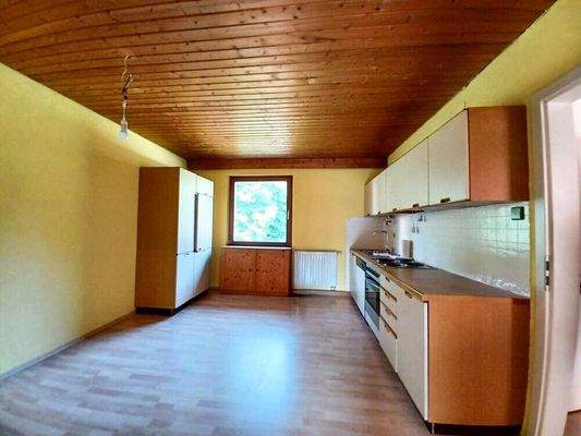 Küche und Esszimmer