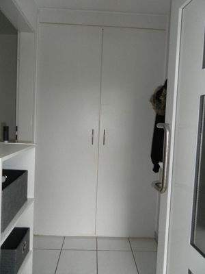 Empfang Kleiderschrank