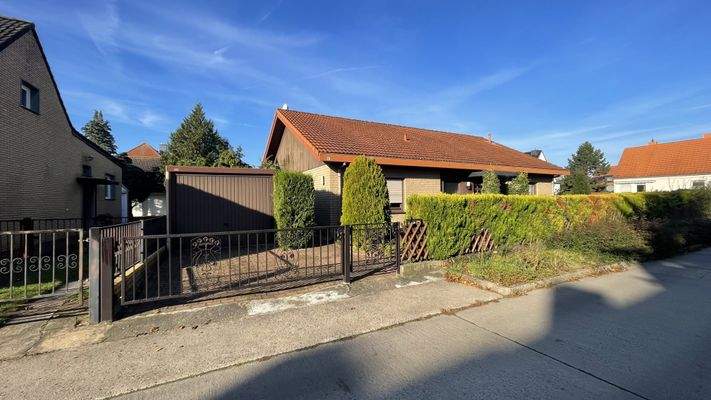 Frontansicht (Osten)