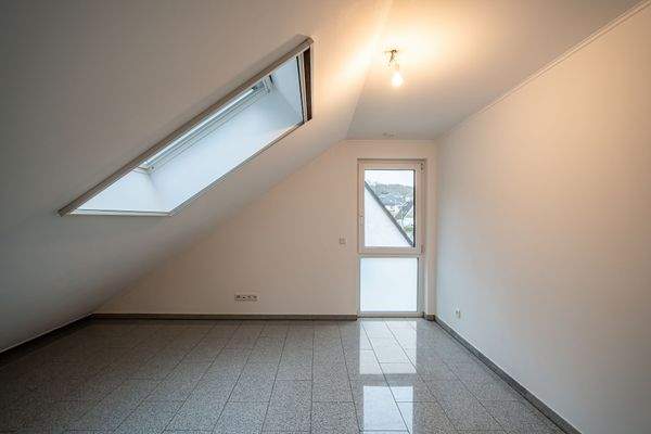 Das Schlafzimmer ist klein aber fein.