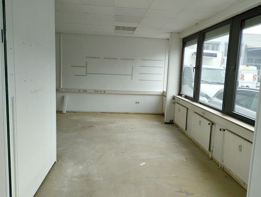 Büro-/ Lagerfläche,Deckenhöhe 3,4 - 4,15 m möglich