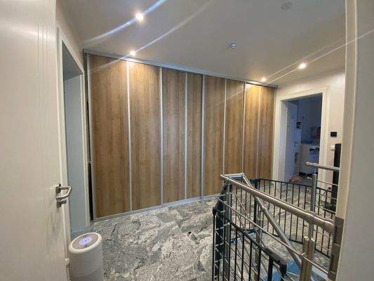 OG Flur mit Einbauschrank