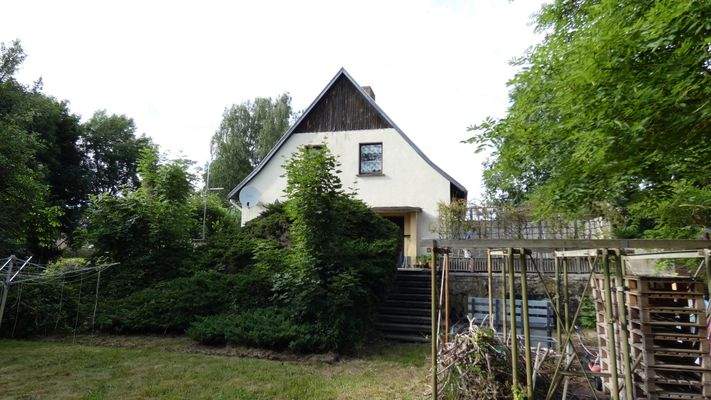 Ansicht Süd mit Abgang zum Garten