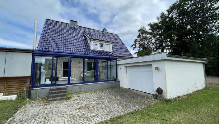 Wintergarten mit Garage