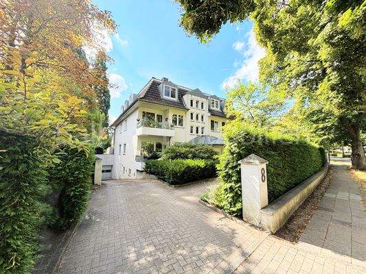 6B65D570-61A1-4461-A745-53236AB46FF8