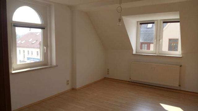 ++ schöne Dachgeschosswohnung mit Blick ins Elstertal ++ - Foto 5