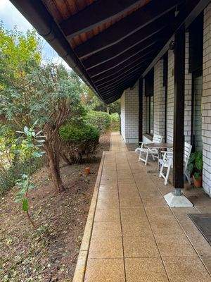 Frühstück bei jedem Wetter mit direktem Austritt aus der Küche.jpg