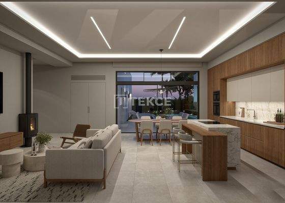 Stylish Villa with Private Pool & Solarium in Los Alcázares