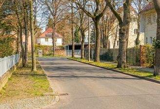 Herbstliche Wohnstraße 