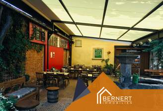 Biergarten überdacht.