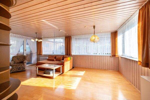 Wohn- und Essbereich EG