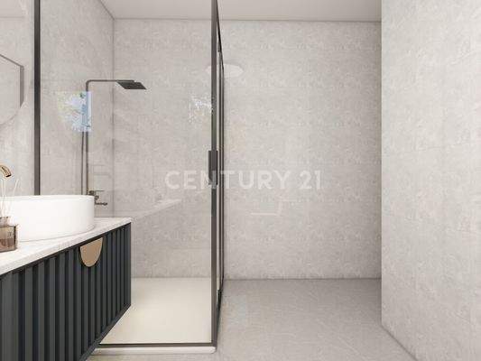 Badezimmer mit Dusche