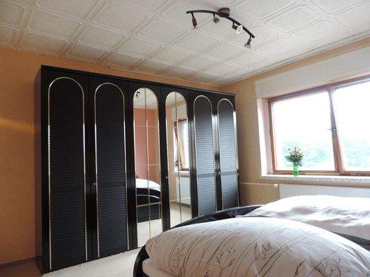 DG Schlafzimmer links