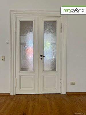 Wohnenzimmer Flügeltür