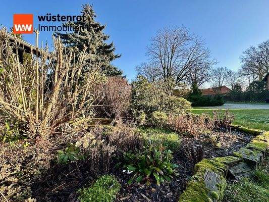 Gepflegter Garten und herrlicher Ausblick
