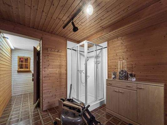 UG Sauna- und Sportraum