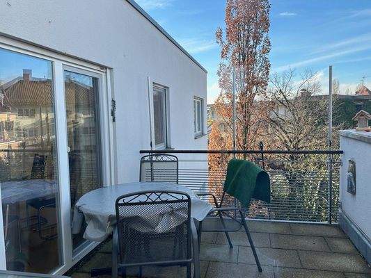 Sonnenterrasse vom Schlafzimmer aus gesehen-Zugang