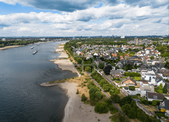 Luftbild Rhein Richtung Köln