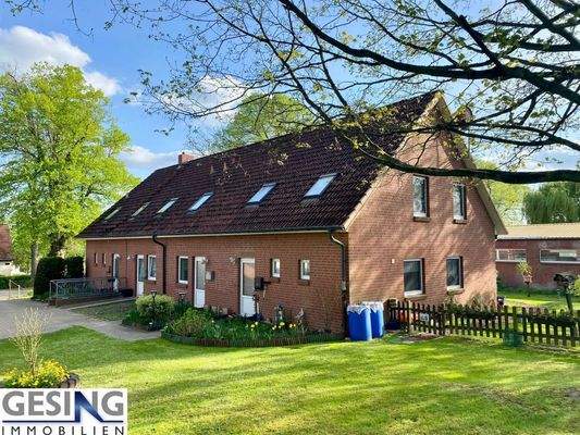 gepflegte und gut vermietete Reihenhausanlage 