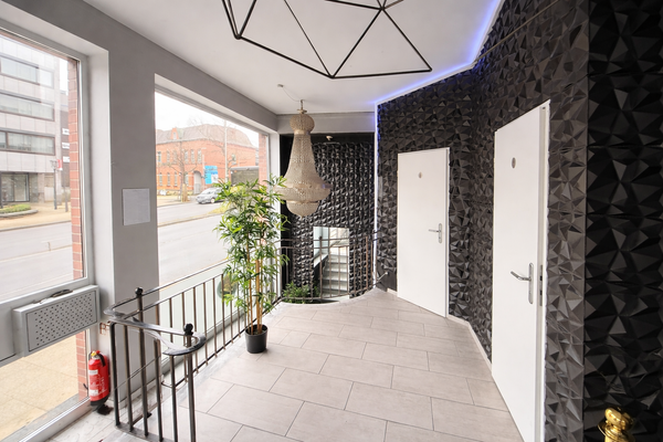 Toiletten und Schaufenster