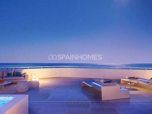 Luxurious Real Estate Close to the Sea in Torre del Mar