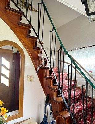 Eingangsflur mit Treppe