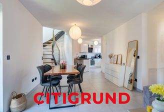 Wohn-/Esszimmer l OG