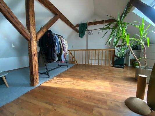 Schlafzimmer (SB - rechts)