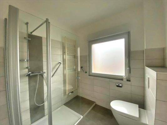EG: Duschbadezimmer