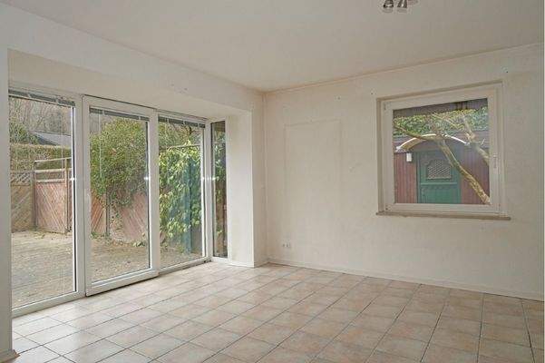 Zimmer EG Westseite mit Terrasse