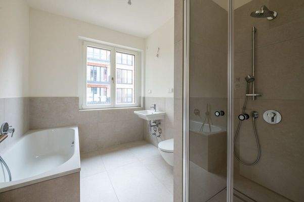 Best_Place_Eiswerder_WE03_Bad-3