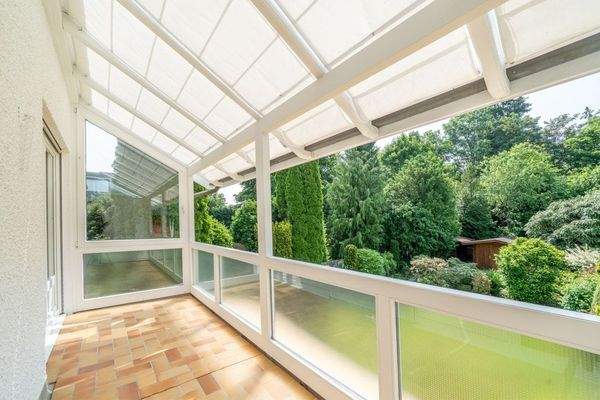 Verglaster Balkon OG