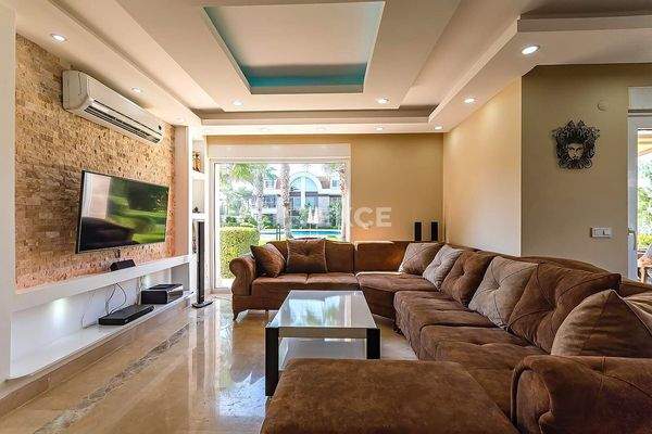 4-Bedroom Villa Near Golf Courses in Antalya Kadriye